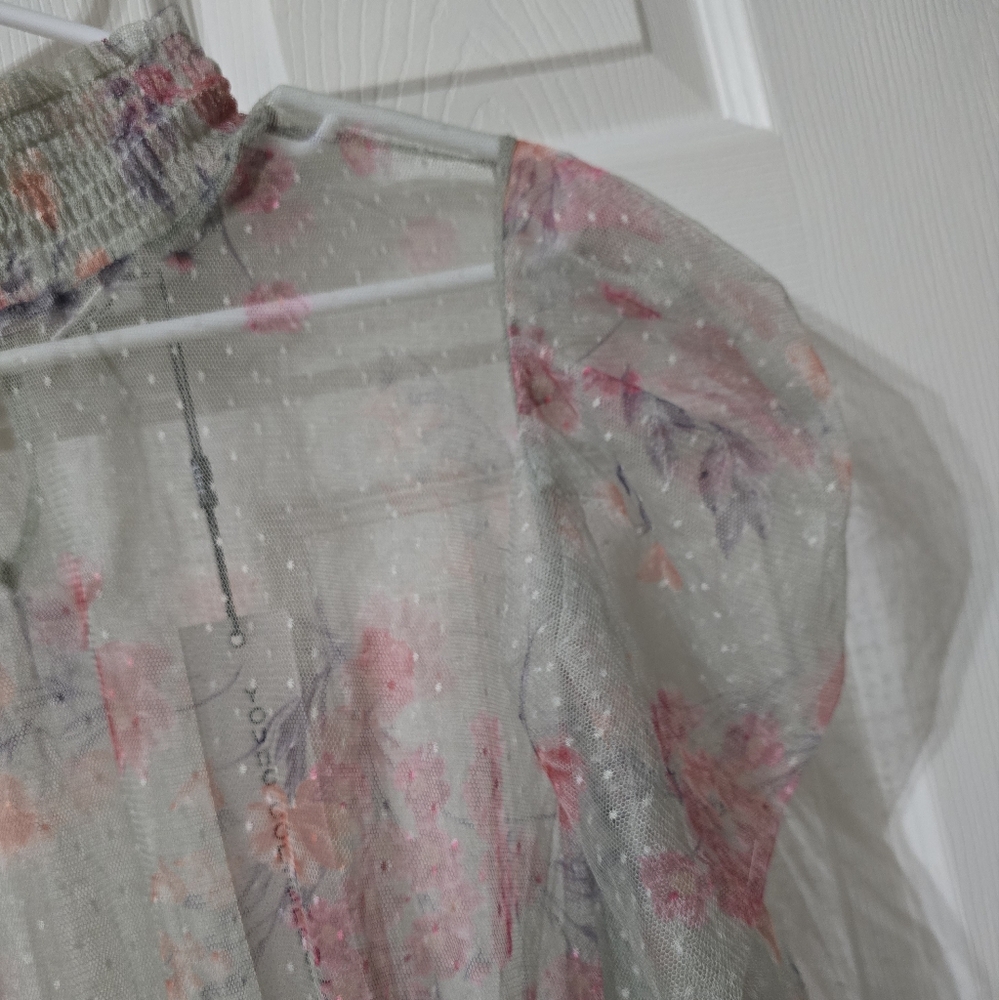 Cottagecore Sheer Floral Mesh Puff Shoulder Smocked Mockneck Top, NWT, Sz Medium - Picture 6 of 14